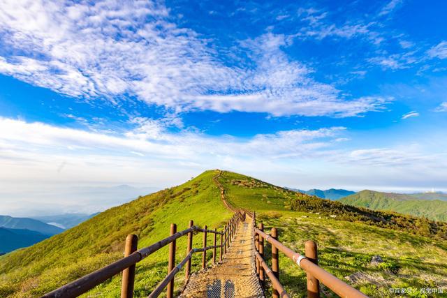 九顶山：大自然的瑰丽宝藏必一体育官网(图2)