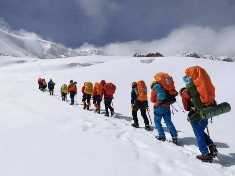 氪金玩命的登山消费新中产必一运动(图3)