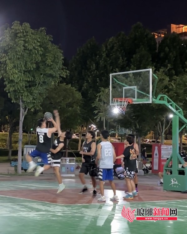 “必一运动官网奥运热”带动“健身热” 临沂市动激情“燃”起来(图2) “必一运动官网奥运热”带动“健身热” 临沂市动激情“燃”起来(图2)