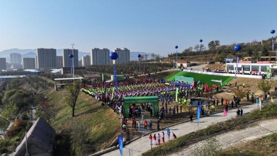 必一运动平台2024 “双11” 全国持杖行走日活动圆满举行掀起全民健身热潮(图3)