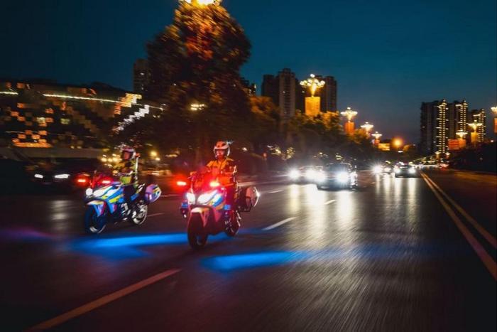 双线征战 领克全系亮相CHC中国汽车登山赛锦标赛(图5)