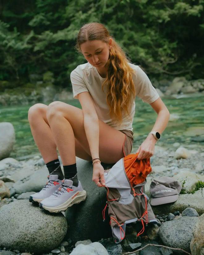 女性户外运动服装不再只是“男性缩小版”(图34) 女性户外运动服装不再只是“男性缩小版”(图34)