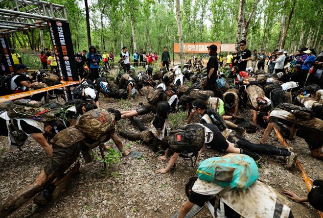 运动装备市场规模将超6000亿珠峰攀登季看点多 犀牛说(图26) 运动装备市场规模将超6000亿珠峰攀登季看点多 犀牛说(图26)