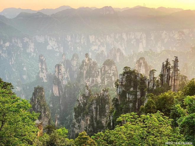 去张家界五天怎么玩攻略|暑假亲子程天门山+凤凰古城路线(图2) 去张家界五天怎么玩攻略|暑假亲子程天门山+凤凰古城路线(图2)