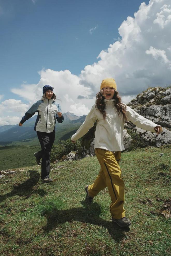 卖爆的「呼吸壳冲锋衣」折射出户外装备的「透汽」变局(图4)