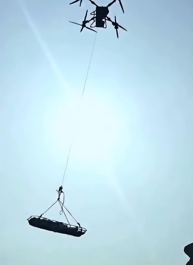 49岁男子崂山坠亡遇难全过程曝光遗体无人机运下山一语成谶(图8) 49岁男子崂山坠亡遇难全过程曝光遗体无人机运下山一语成谶(图8)