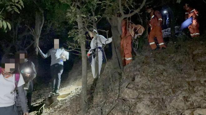 接连发生两起6人被困！冬日登山要注意(图4)